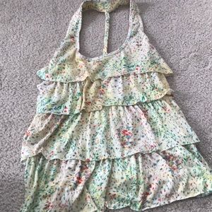 Flowery cute back tank top in perfect condition